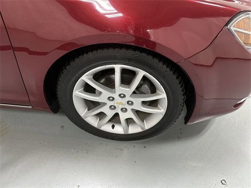 Used 2011 Chevrolet Malibu LTZ w/ HFV6 Engine Package image 17