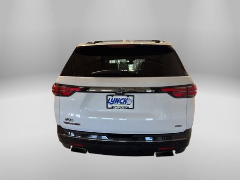 Used 2022 Chevrolet Traverse Premier w/ Redline Edition image 2