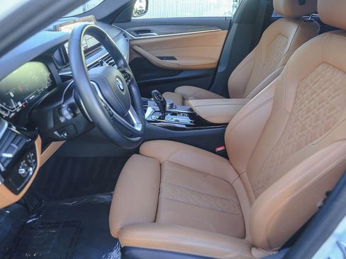 Certified 2023 BMW 530e w/ Convenience Package RWD image 14