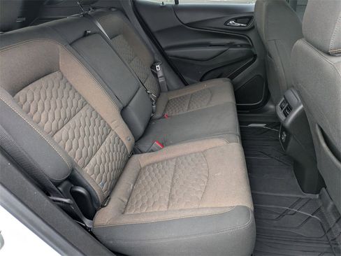 Used 2019 Chevrolet Equinox LT image 18