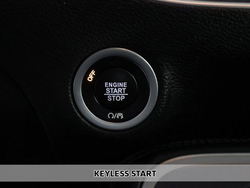 Used 2021 Dodge Challenger R/T image 4