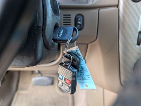 Used 2003 Ford Explorer XLT RWD image 18