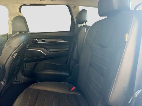 Used 2023 Kia Telluride SX Prestige AWD/4WD image 26