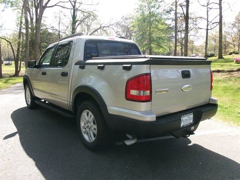Used 2008 Ford Explorer Sport Trac XLT image 7