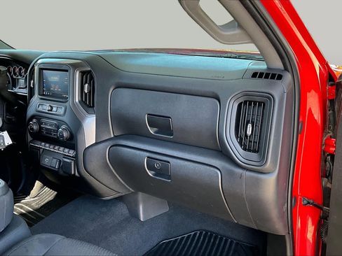 Used 2020 Chevrolet Silverado 1500 Custom w/ Custom Value Package RWD image 19