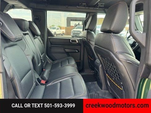 Used 2024 Ford Bronco Badlands image 11