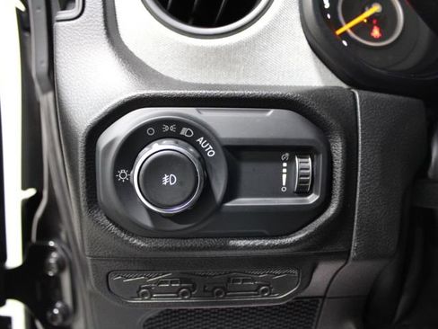 Used 2024 Jeep Wrangler Sport AWD/4WD image 38