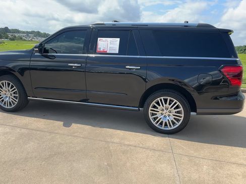 Used 2024 Ford Expedition Max Limited AWD/4WD image 6