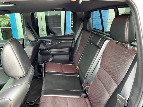 Used 2024 Honda Ridgeline Black Edition image 9