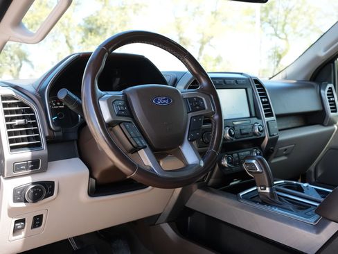 Used 2020 Ford F150 Limited w/ Trailer Tow Package image 17