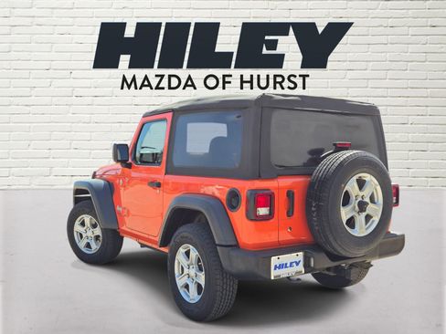 Used 2018 Jeep Wrangler Sport image 4