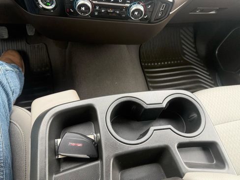 Used 2023 GMC Sierra 1500 SLE image 16