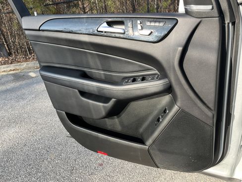 Used 2018 Mercedes-Benz GLS 450 4MATIC image 17