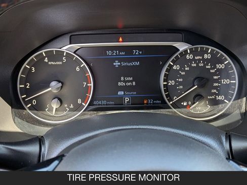 Certified 2025 Nissan Altima 2.5 SR FWD image 19