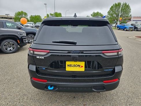 New 2025 Jeep Grand Cherokee Trailhawk image 9