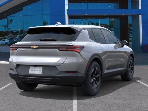 New 2026 Chevrolet Equinox EV LT image 31