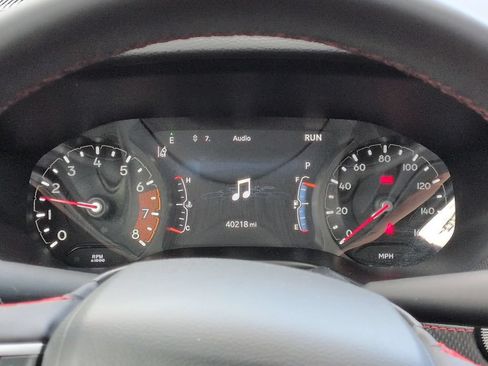 Used 2025 Jeep Compass Trailhawk AWD/4WD image 4