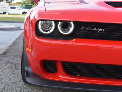 Used 2019 Dodge Challenger R/T Scat Pack w/ Widebody Package RWD image 15