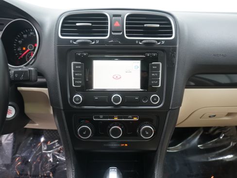Used 2014 Volkswagen Jetta TDI FWD image 16