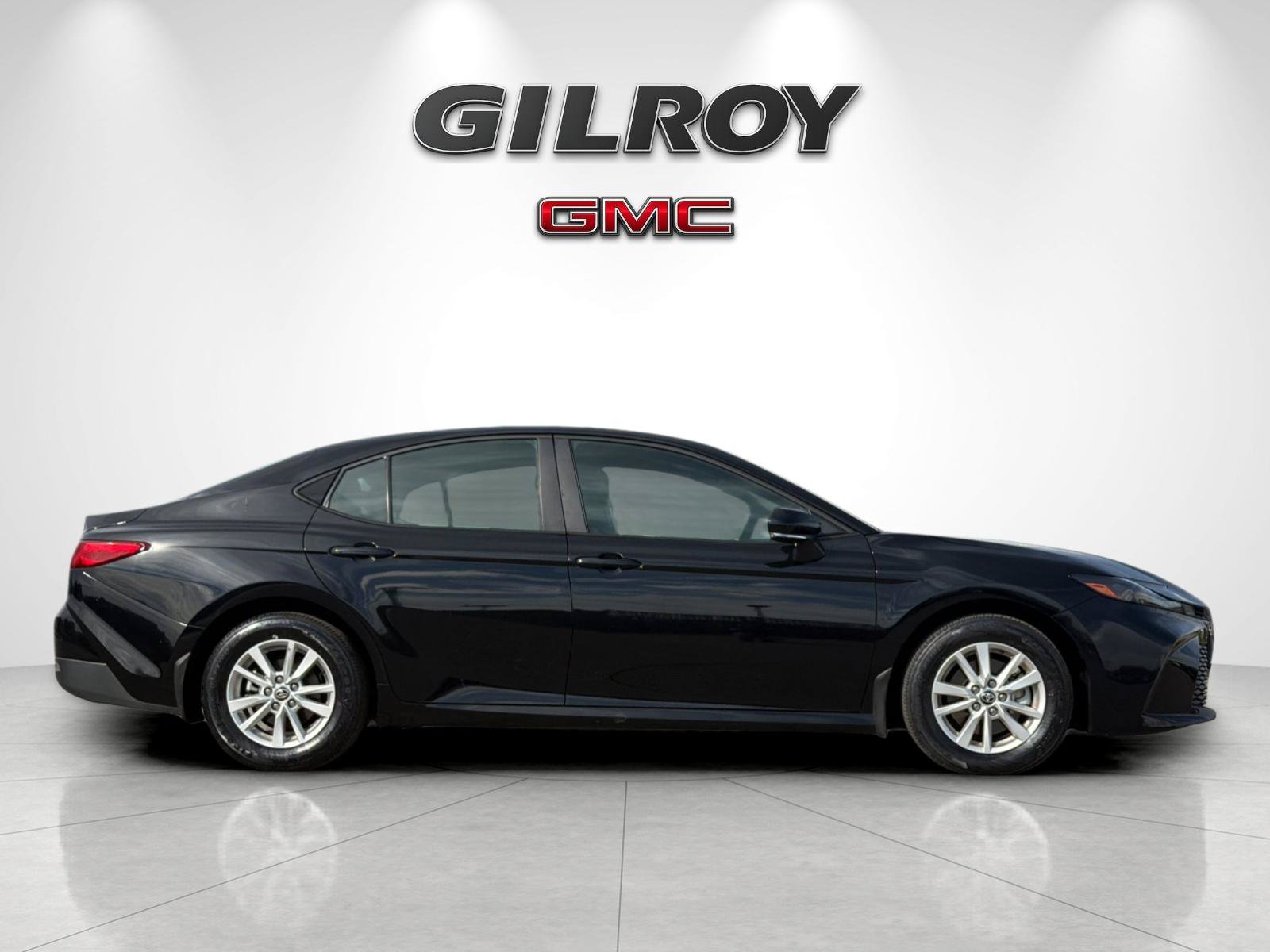 Used 2026 Toyota Camry LE w/ Convenience Package FWD image 2