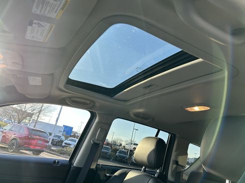 Used 2017 Jeep Compass High Altitude image 20