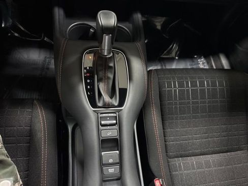 Used 2025 Honda HR-V Sport image 18