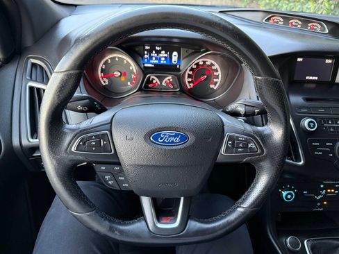 Used 2016 Ford Focus ST FWD image 19