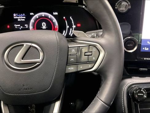 Used 2024 Lexus NX 250 FWD w/ Cold Area Package image 21