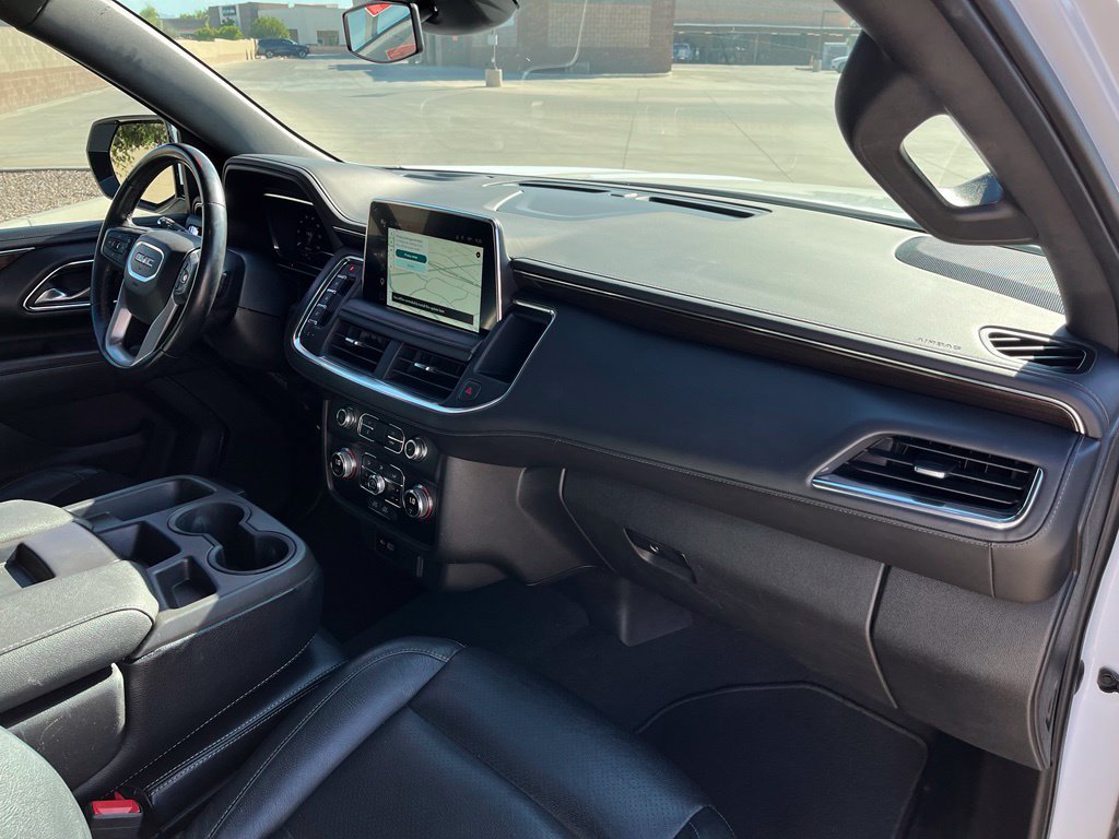 Used 2023 GMC Yukon XL SLE RWD image 14