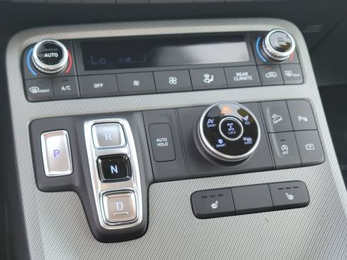 Used 2025 Hyundai Palisade SEL AWD/4WD image 16
