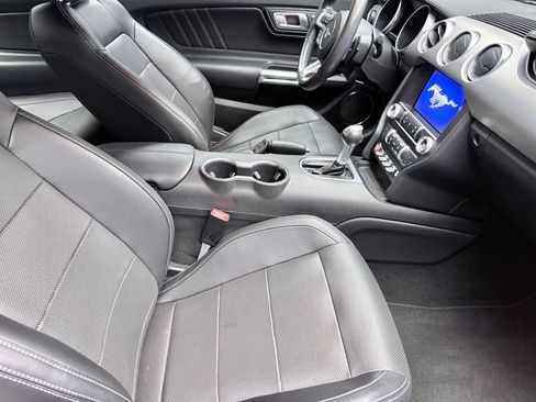 Used 2019 Ford Mustang GT Premium RWD image 12