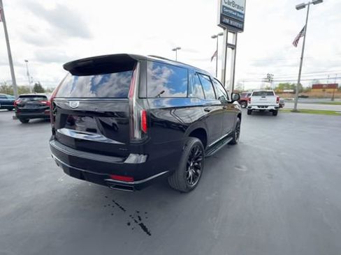 Certified 2024 Cadillac Escalade Sport AWD/4WD image 8