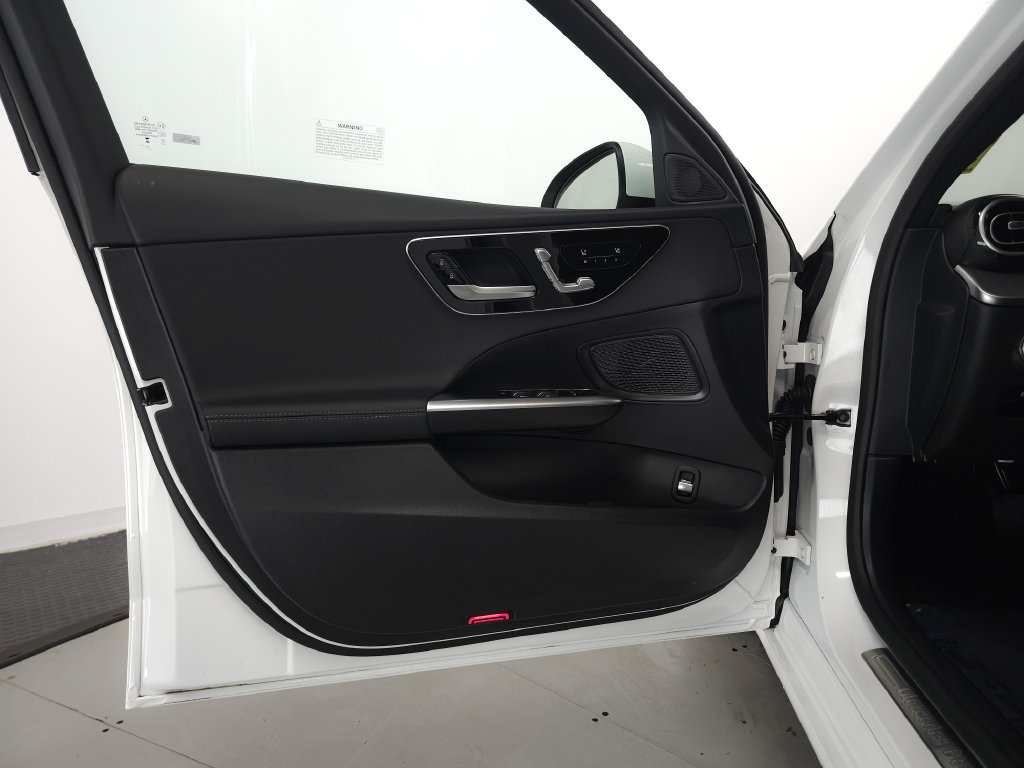 Used 2026 Mercedes-Benz C 300 4MATIC Sedan image 5