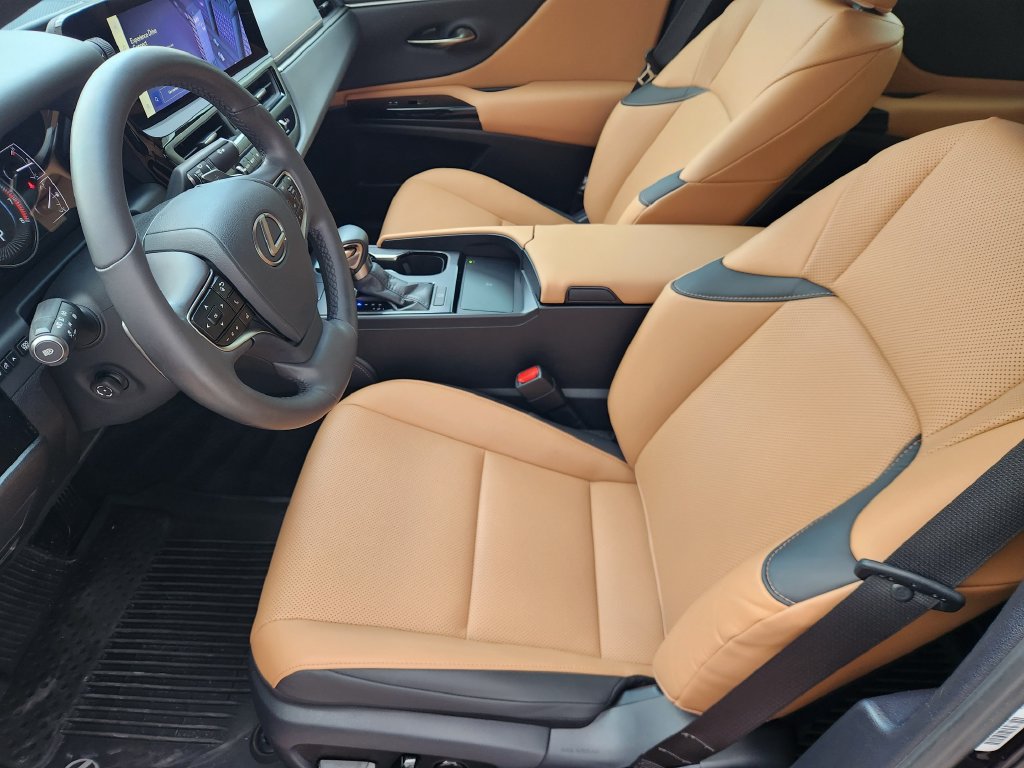 Certified 2024 Lexus ES 350 w/ Premium Package FWD image 13