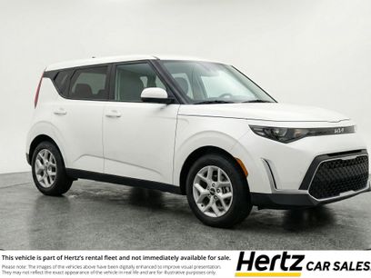 Used 2025 Kia Soul LX w/ LX Technology Package