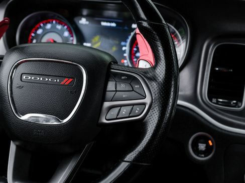 Used 2022 Dodge Charger Scat Pack w/ Dynamics Package RWD image 17