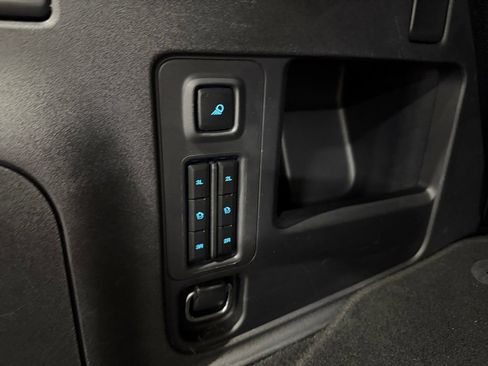 Used 2025 Ford Expedition Active AWD/4WD image 26