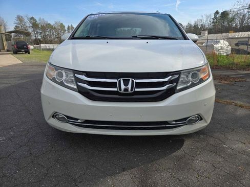 Used 2014 Honda Odyssey Touring image 2