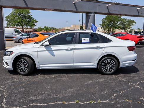 Used 2021 Volkswagen Jetta SE w/ SE Cold Weather Package FWD image 5