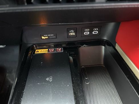 Used 2025 Toyota Camry XSE image 17