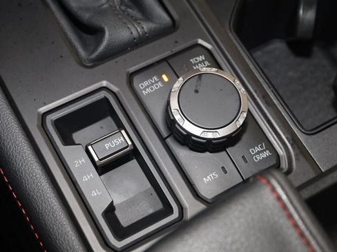 Used 2022 Toyota Tundra TRD Pro AWD/4WD image 32