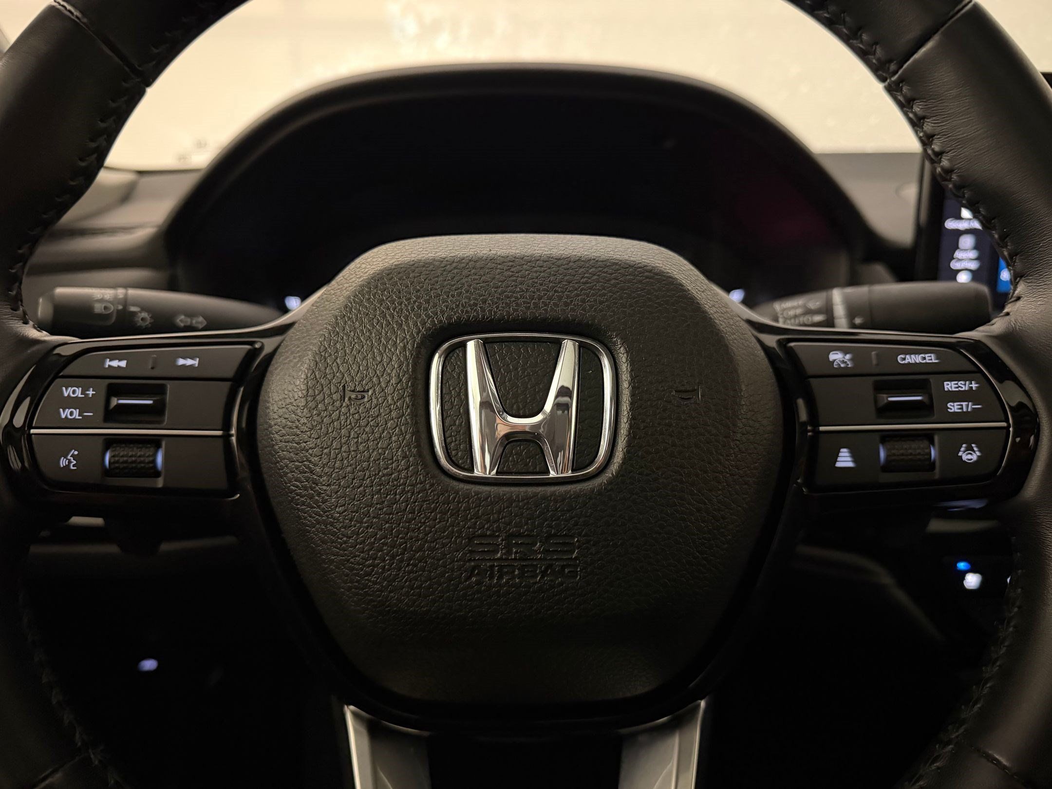 Used 2023 Honda Accord Touring image 11