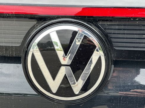 Used 2026 Volkswagen Tiguan SEL R-Line image 38