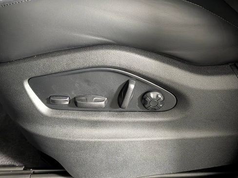 New 2026 Porsche Cayenne GTS AWD/4WD image 29