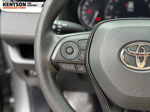 Used 2025 Toyota RAV4 LE AWD/4WD image 19