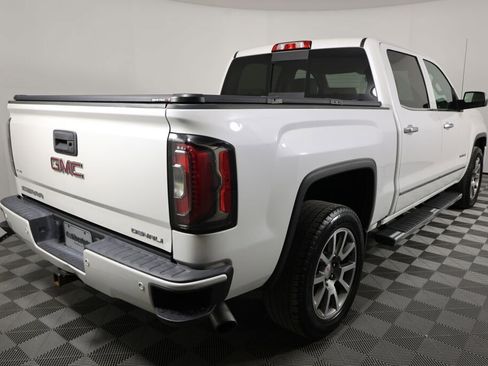 Used 2017 GMC Sierra 1500 Denali image 2