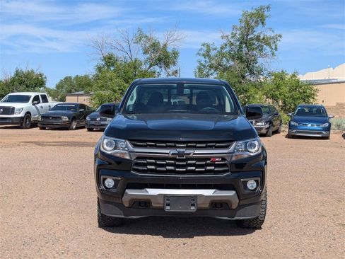 Used 2022 Chevrolet Colorado Z71 image 2