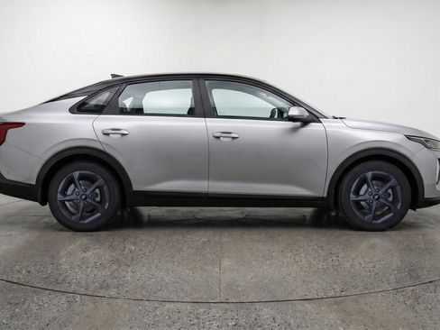 Used 2025 Kia K4 FWD image 11