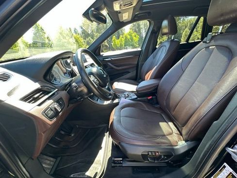 Used 2017 BMW X1 xDrive28i AWD/4WD image 12