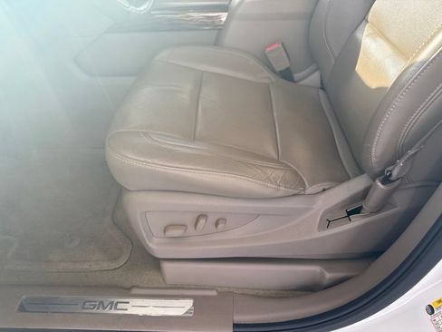 Used 2016 GMC Yukon SLT RWD image 7